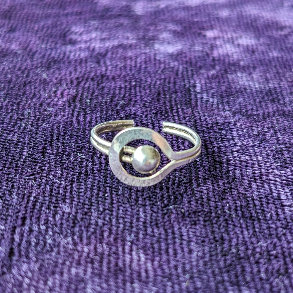 Vintage 925 Sterling Silver Atomic Mid-Century Modern Toe Ring / Child Ring